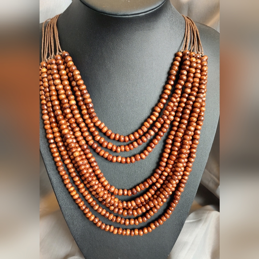 Elegant Brown Beaded Necklace